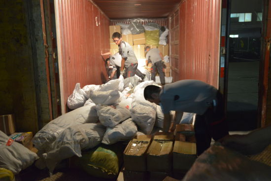 順豐-為提高空間利用率，貨物碼放得很整齊。